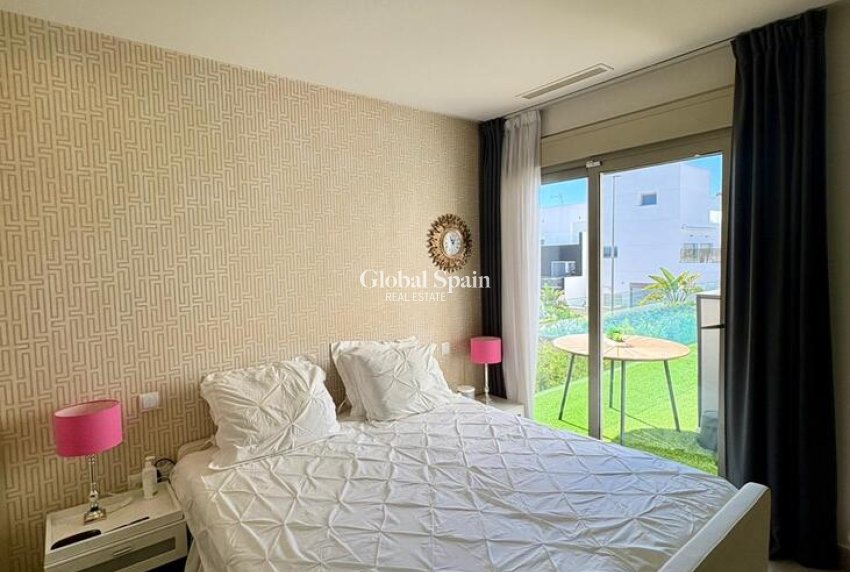 Wederverkoop - VILLA -
BENIJÓFAR - Costa Blanca