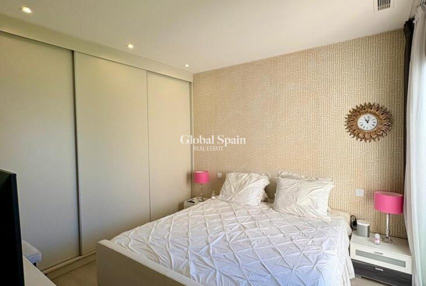 Wederverkoop - VILLA -
BENIJÓFAR - Costa Blanca