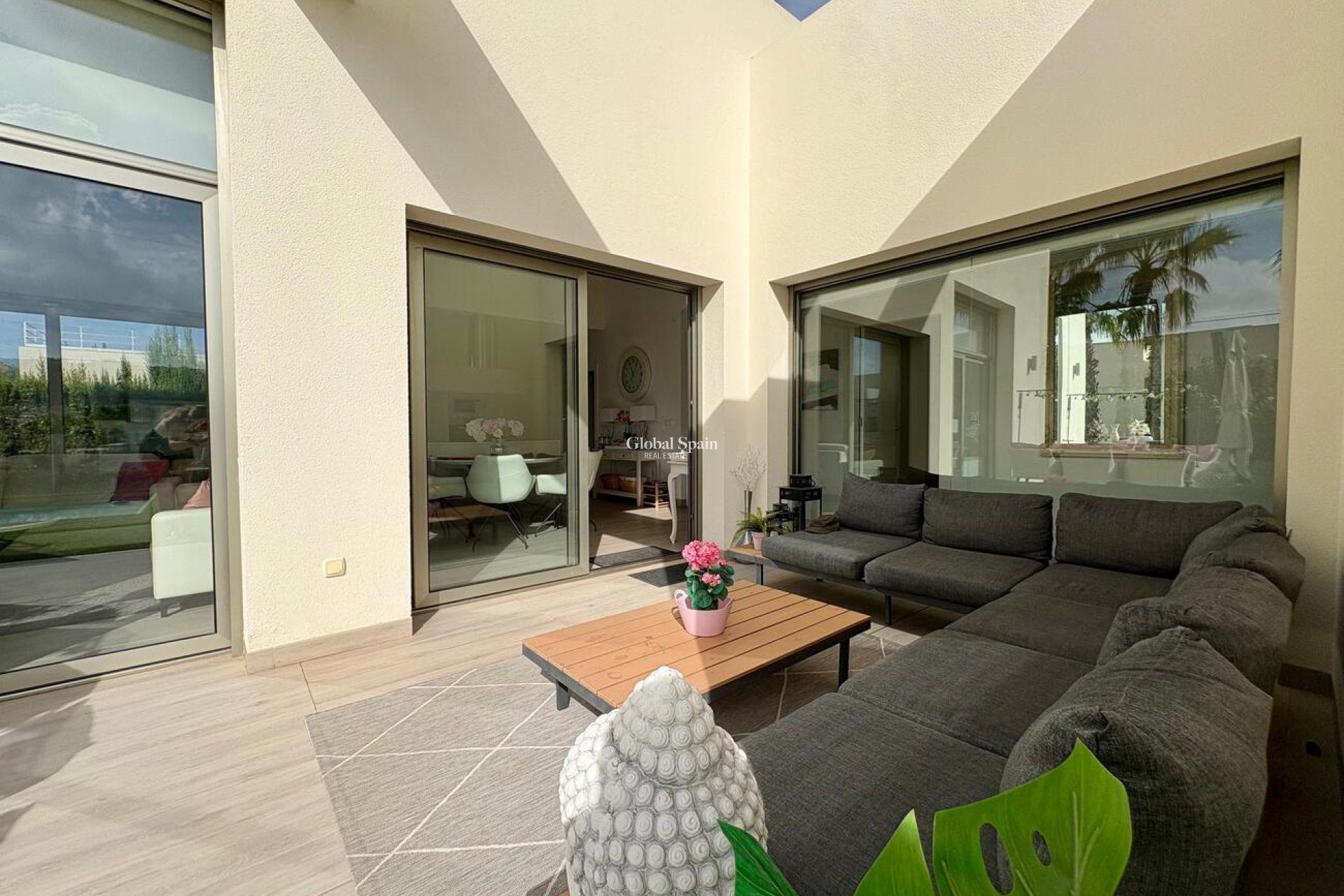 Wederverkoop - VILLA -
BENIJÓFAR - Costa Blanca