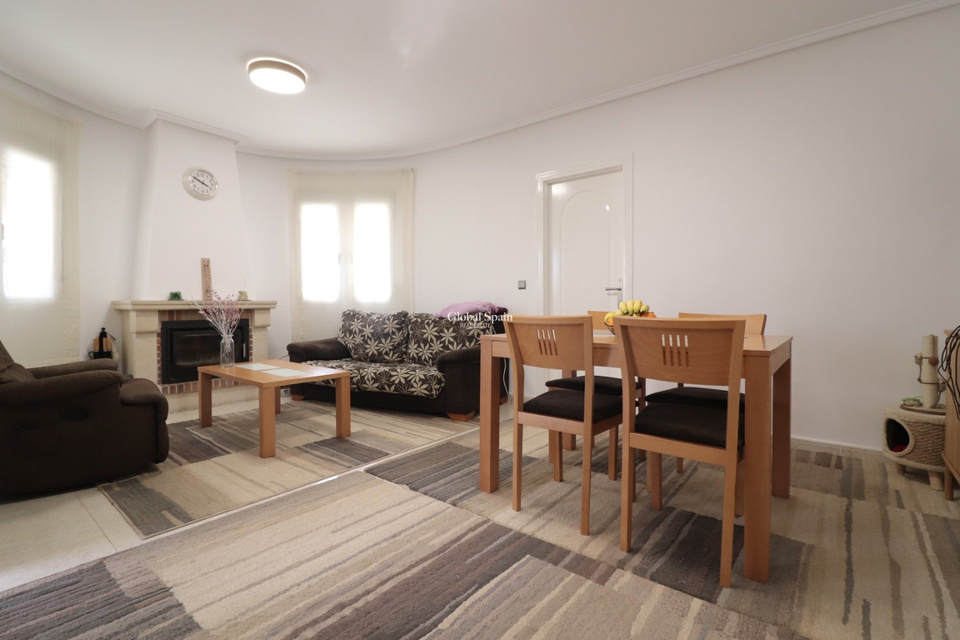 Wederverkoop - VILLA -
Benijofar - Monte Azul