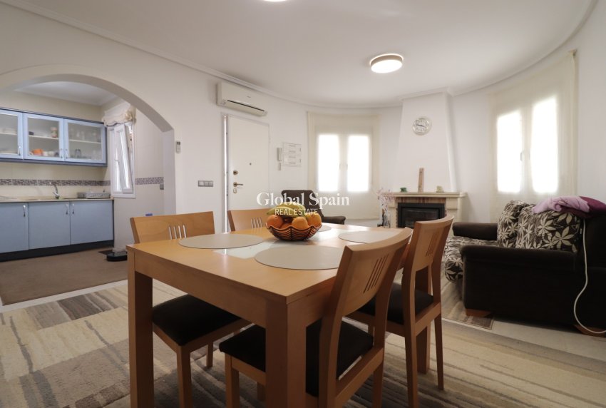 Wederverkoop - VILLA -
Benijofar - Monte Azul