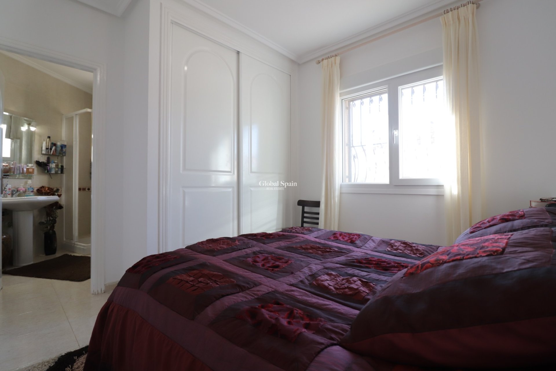 Wederverkoop - VILLA -
Benijofar - Monte Azul
