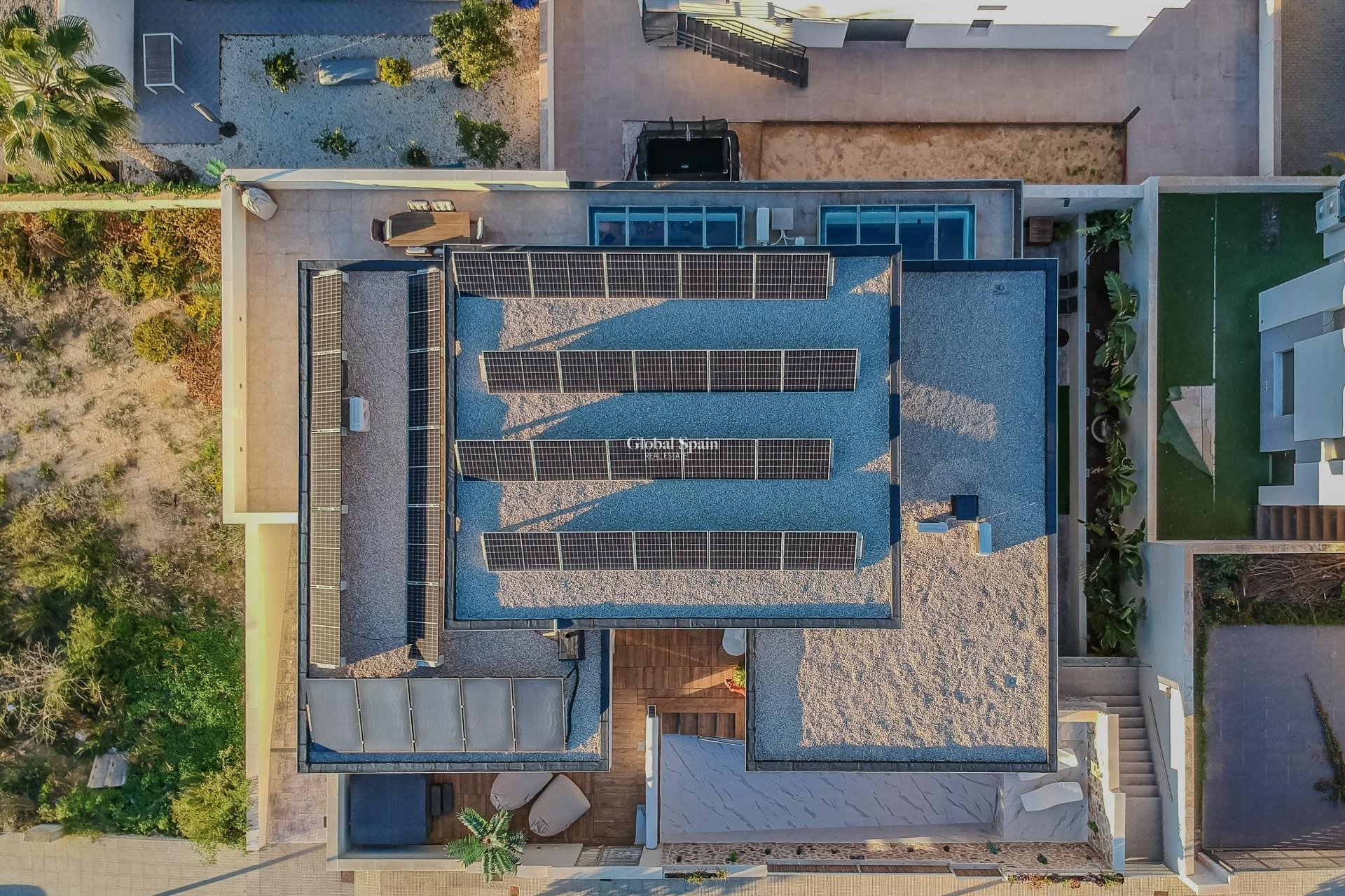 Wederverkoop - VILLA -
BENIJÓFAR - Residencial Benimar