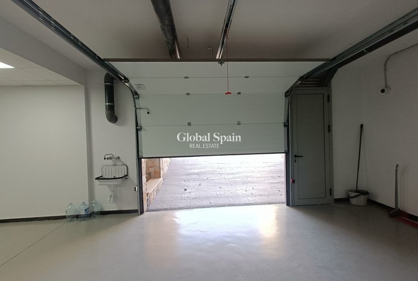 Wederverkoop - Villa -
BENIJÓFAR