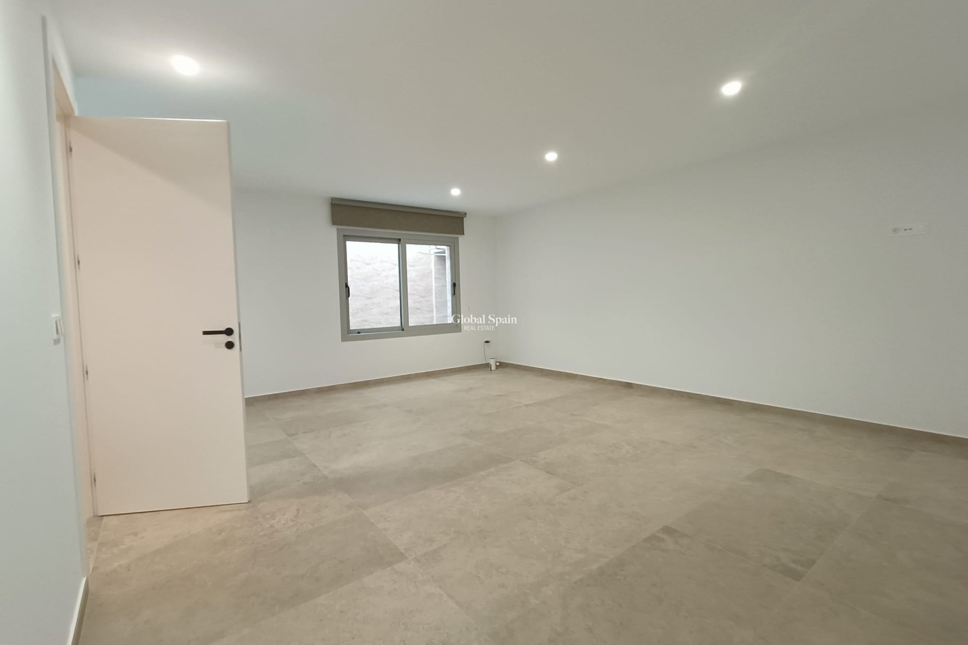 Wederverkoop - Villa -
BENIJÓFAR