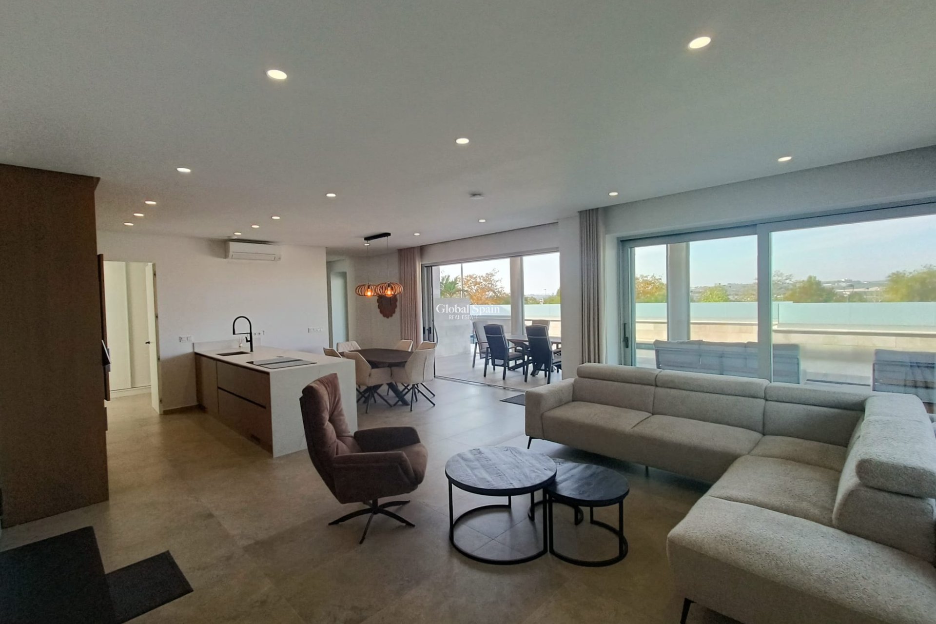 Wederverkoop - Villa -
BENIJÓFAR