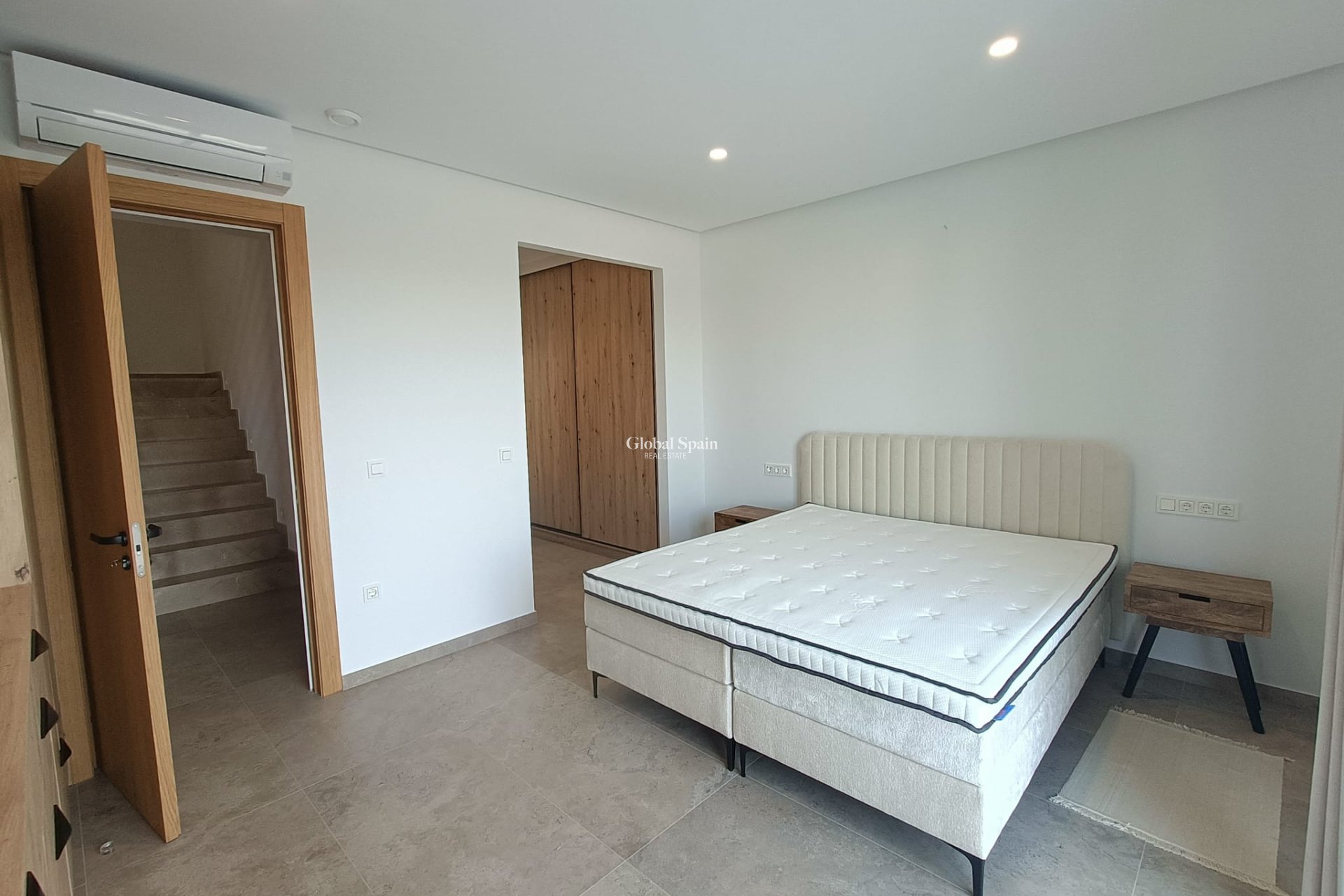 Wederverkoop - Villa -
BENIJÓFAR