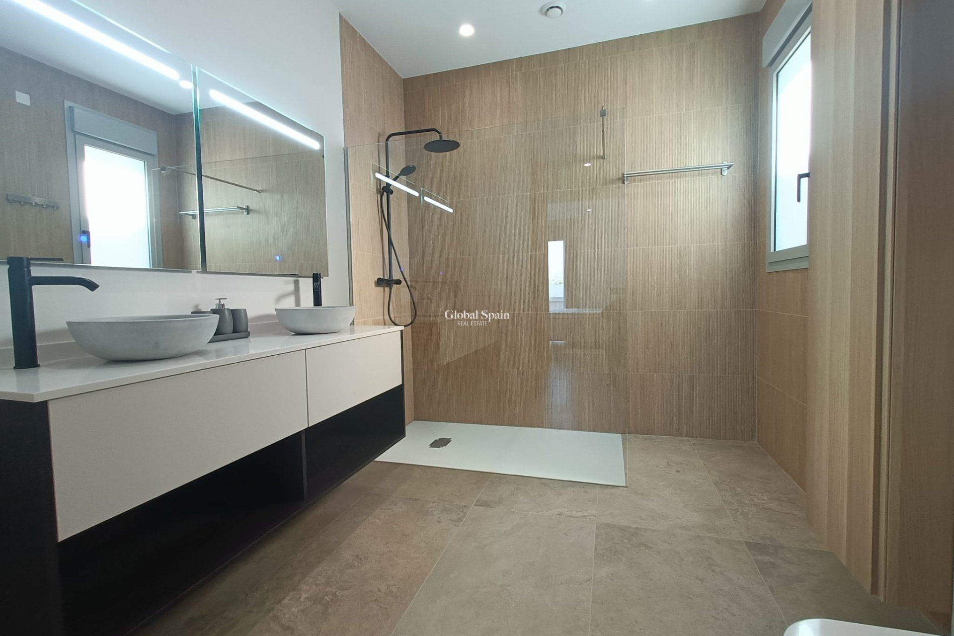 Wederverkoop - Villa -
BENIJÓFAR