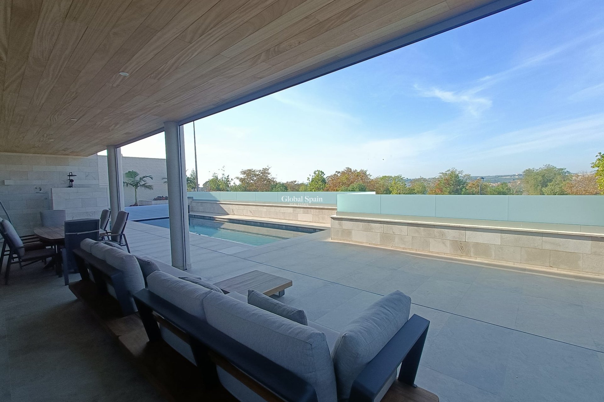 Wederverkoop - Villa -
BENIJÓFAR