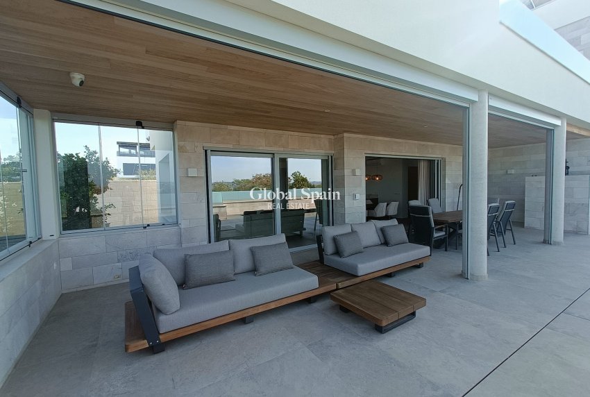 Wederverkoop - Villa -
BENIJÓFAR