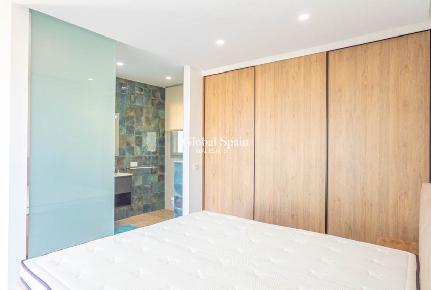 Wederverkoop - Villa -
BENIJÓFAR