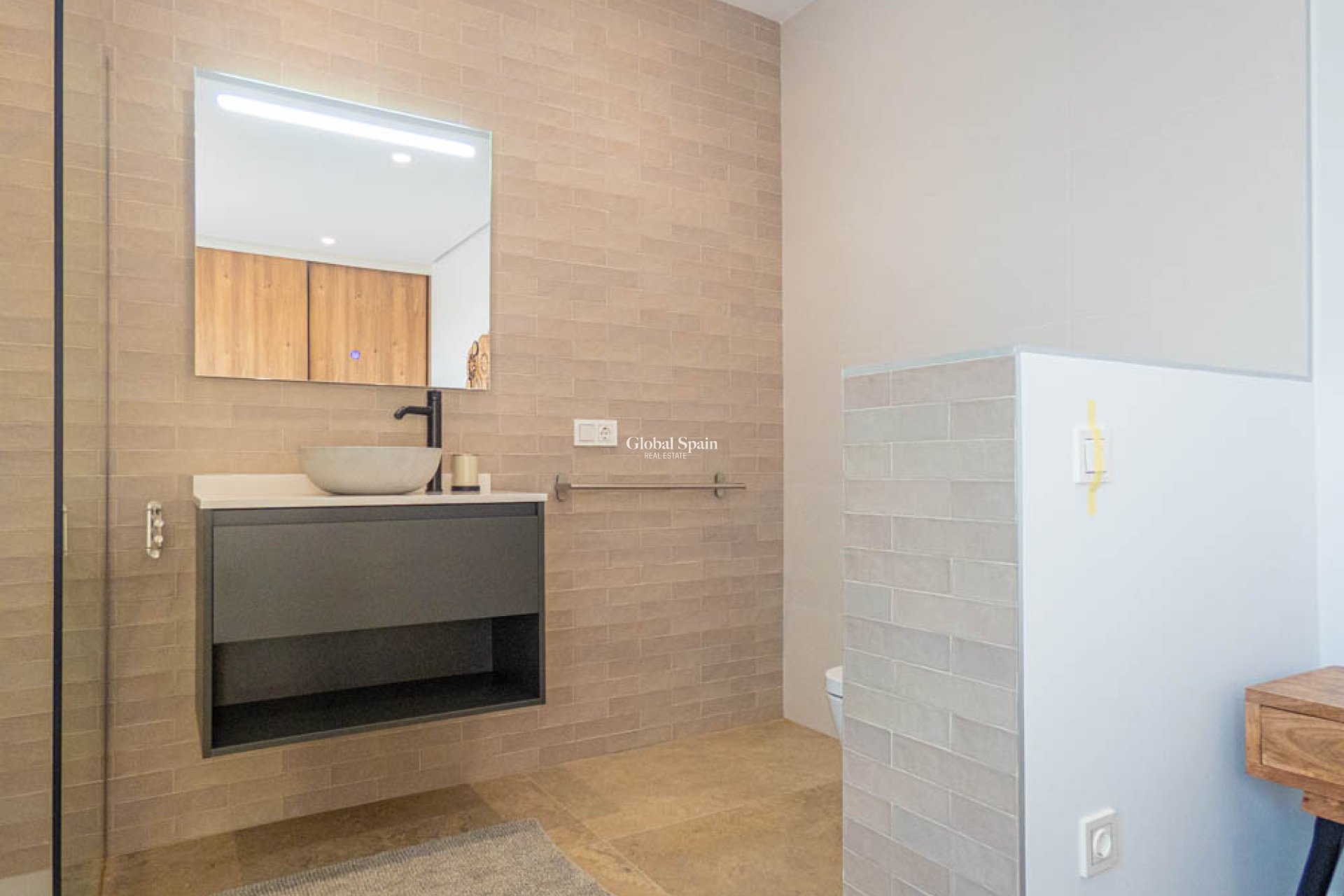 Wederverkoop - Villa -
BENIJÓFAR