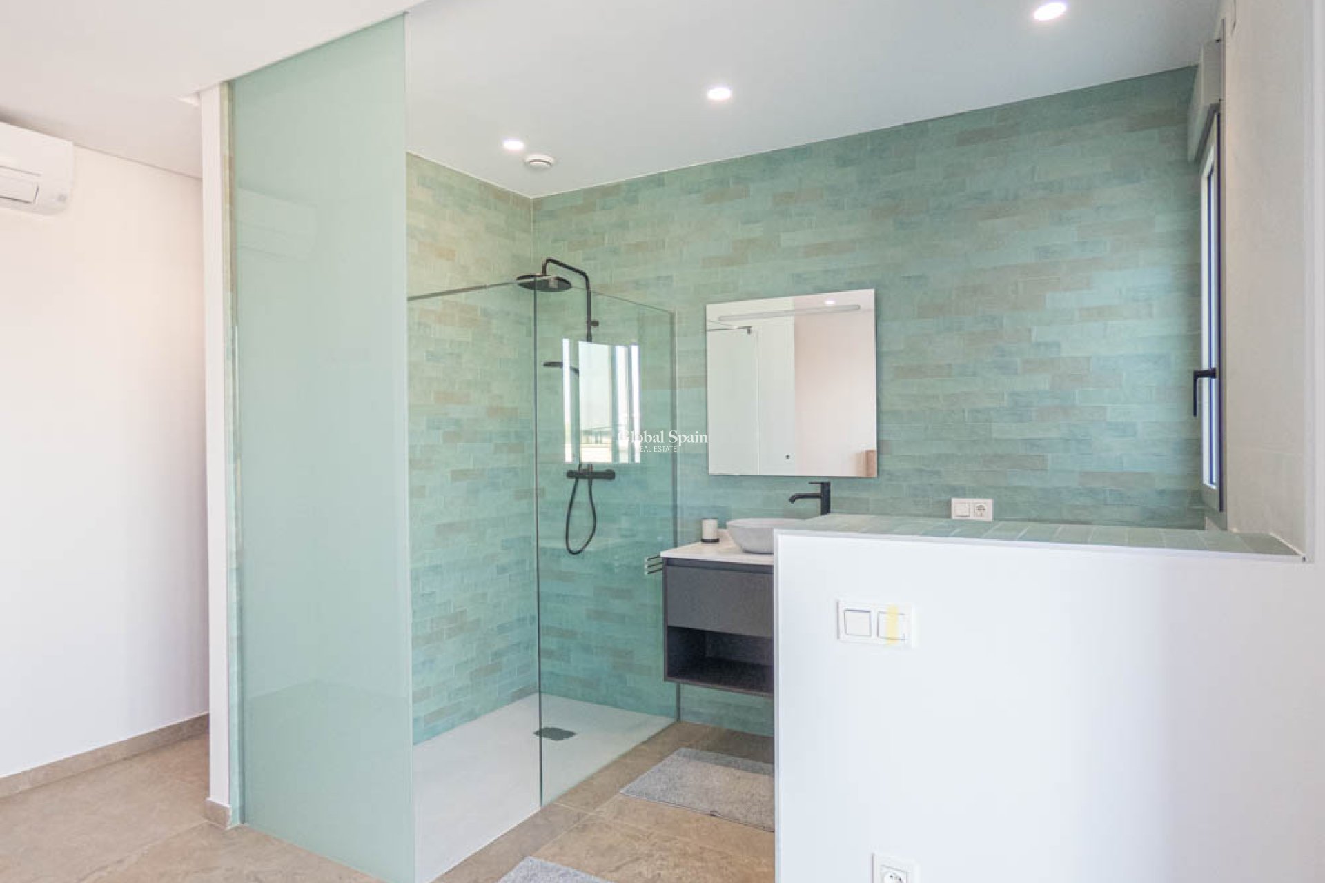 Wederverkoop - Villa -
BENIJÓFAR