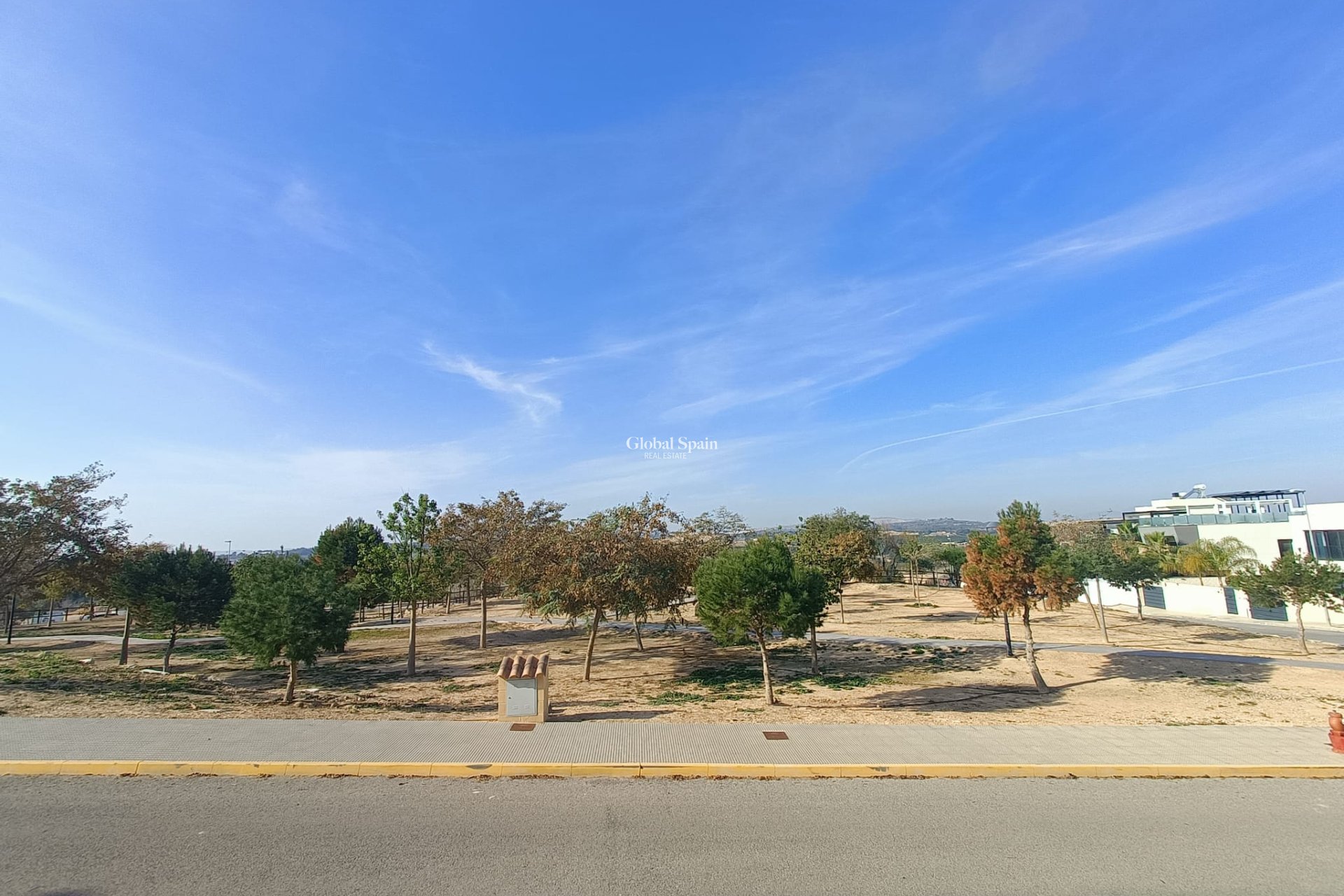 Wederverkoop - Villa -
BENIJÓFAR