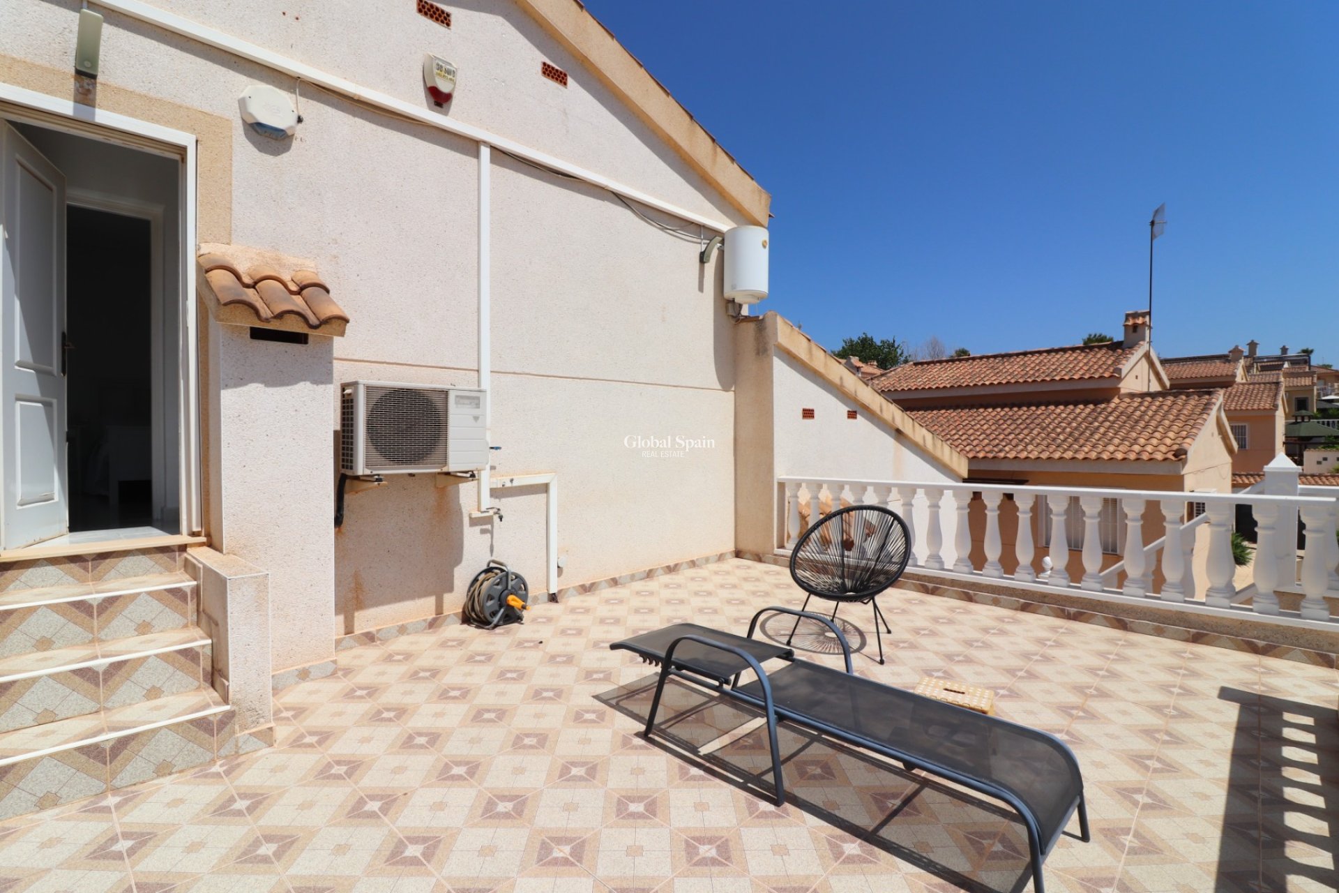 Wederverkoop - VILLA -
Benimar - Benimar I