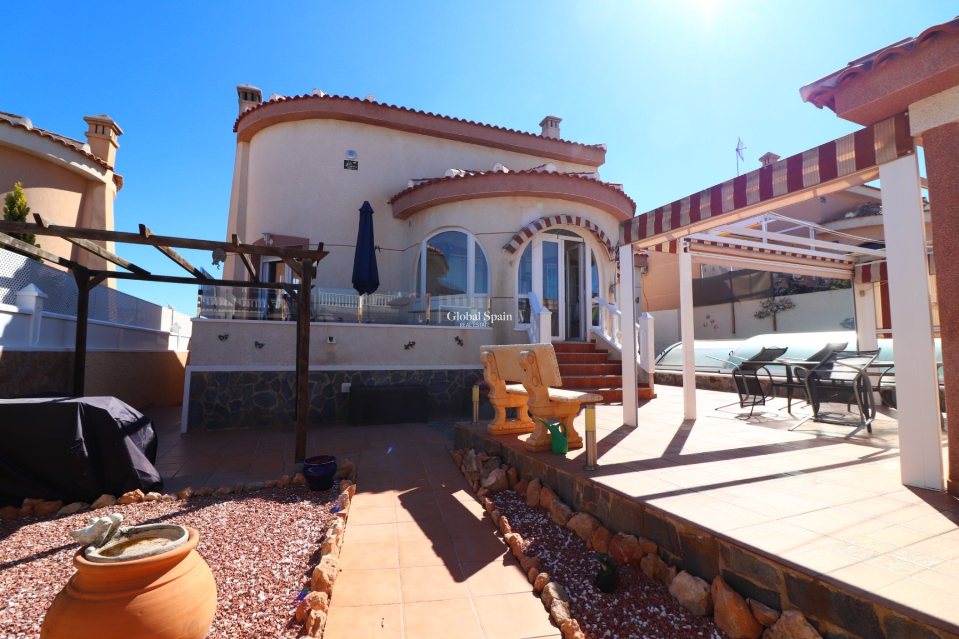 Wederverkoop - VILLA -
Benimar - Benimar II