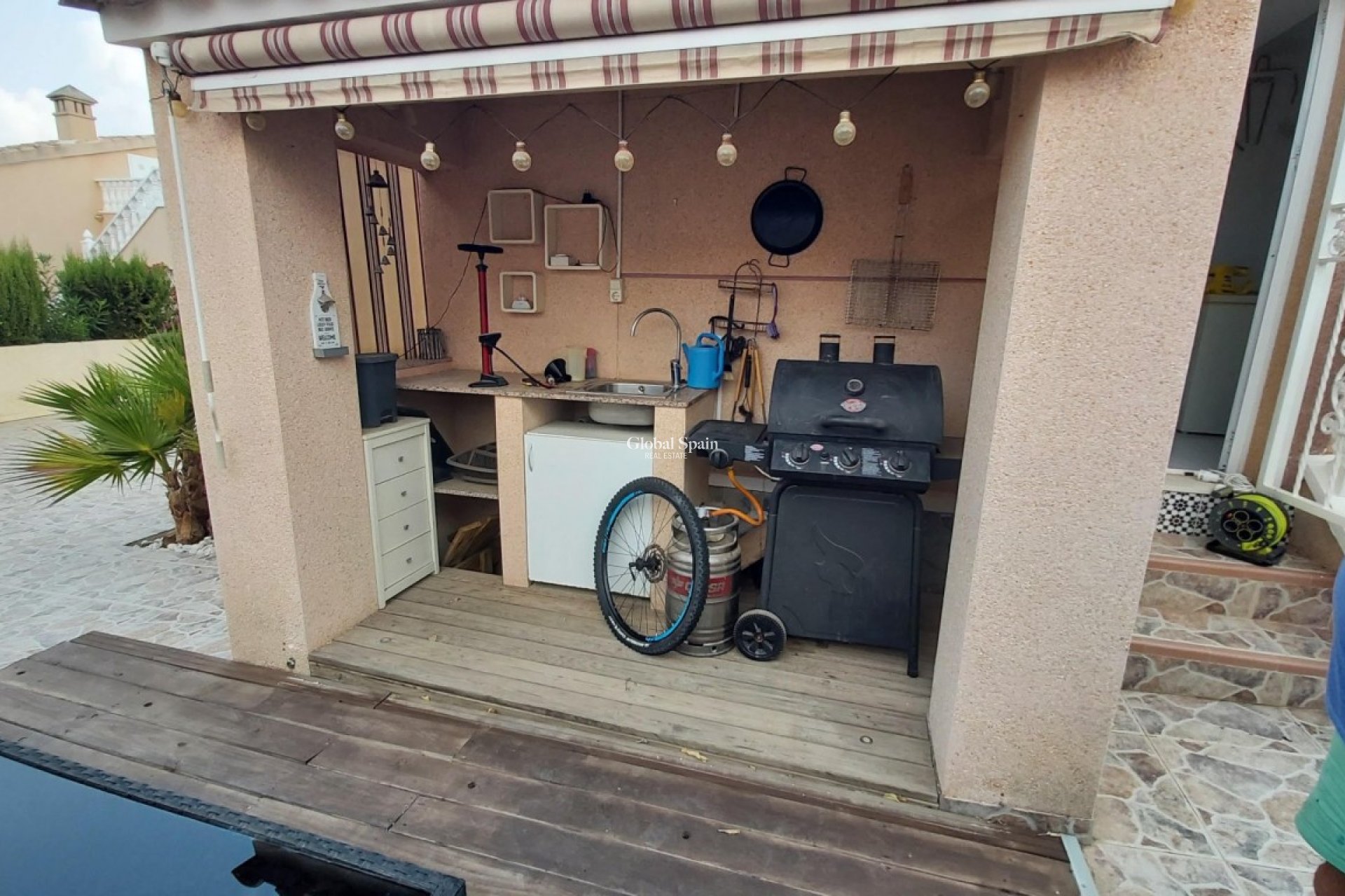 Wederverkoop - VILLA -
BENIMAR - Costa Blanca