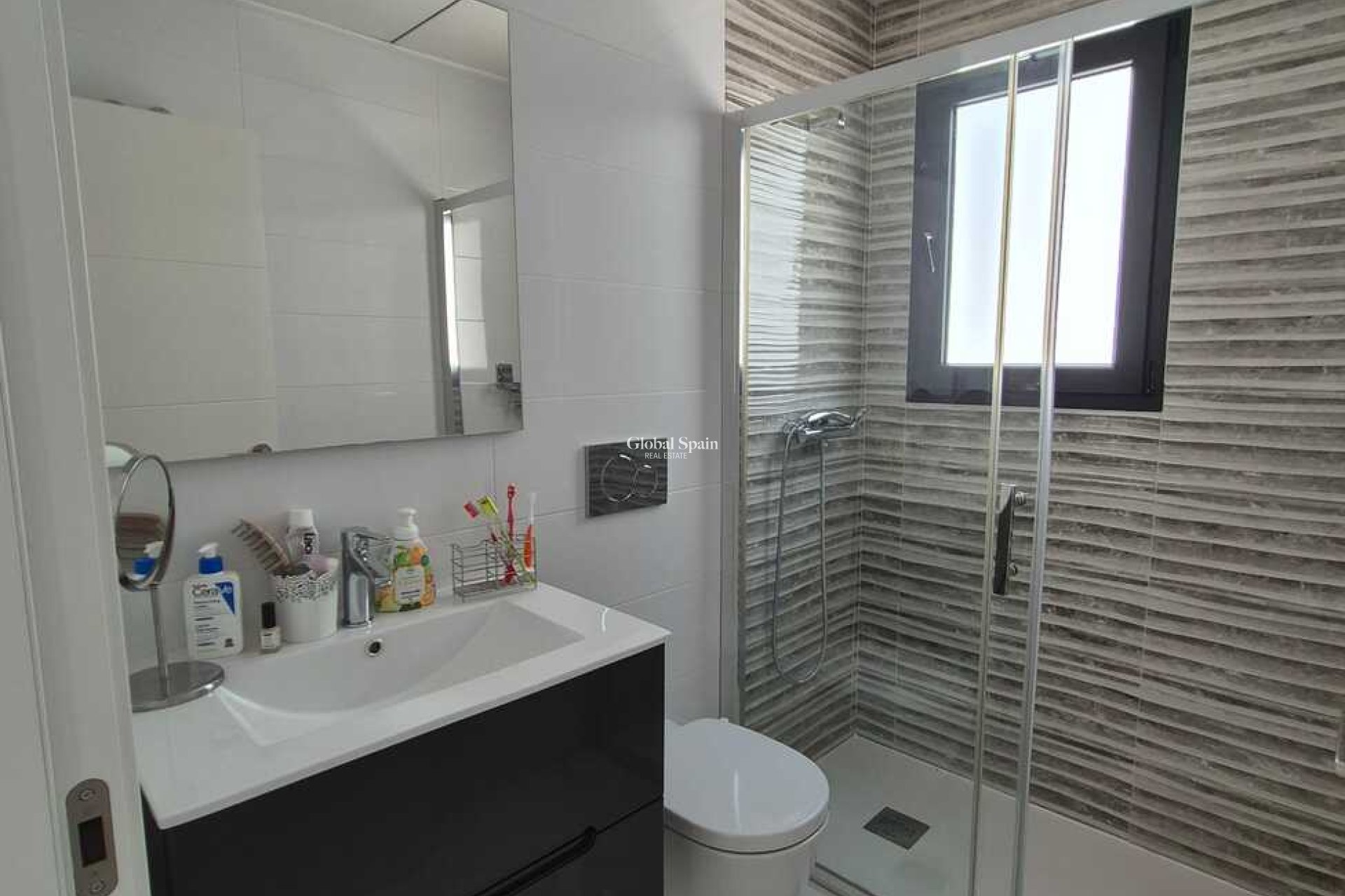 Wederverkoop - VILLA -
BIGASTRO - Costa Blanca