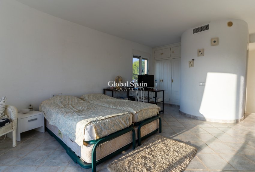 Wederverkoop - VILLA -
BUSOT - Costa Blanca