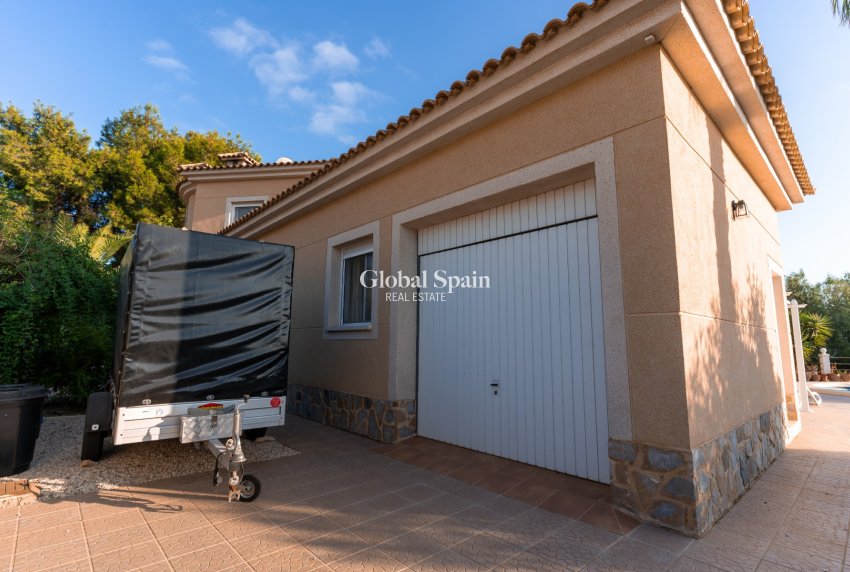 Wederverkoop - VILLA -
BUSOT - Costa Blanca