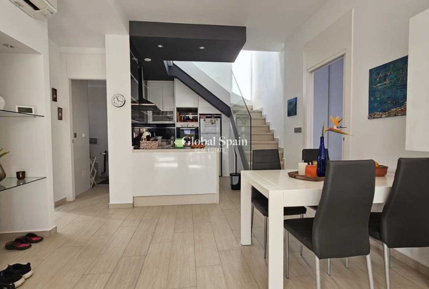 Wederverkoop - VILLA -
CABO ROIG - Costa Blanca