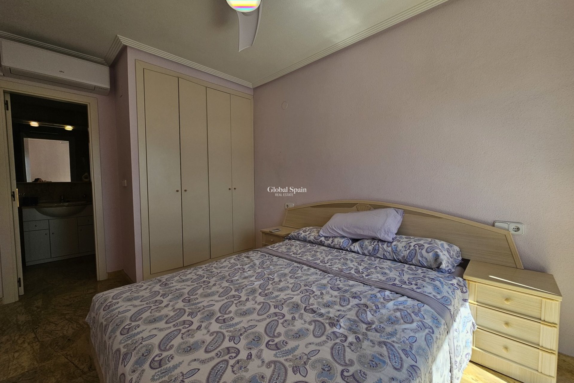 Wederverkoop - VILLA -
CABO ROIG - Costa Blanca