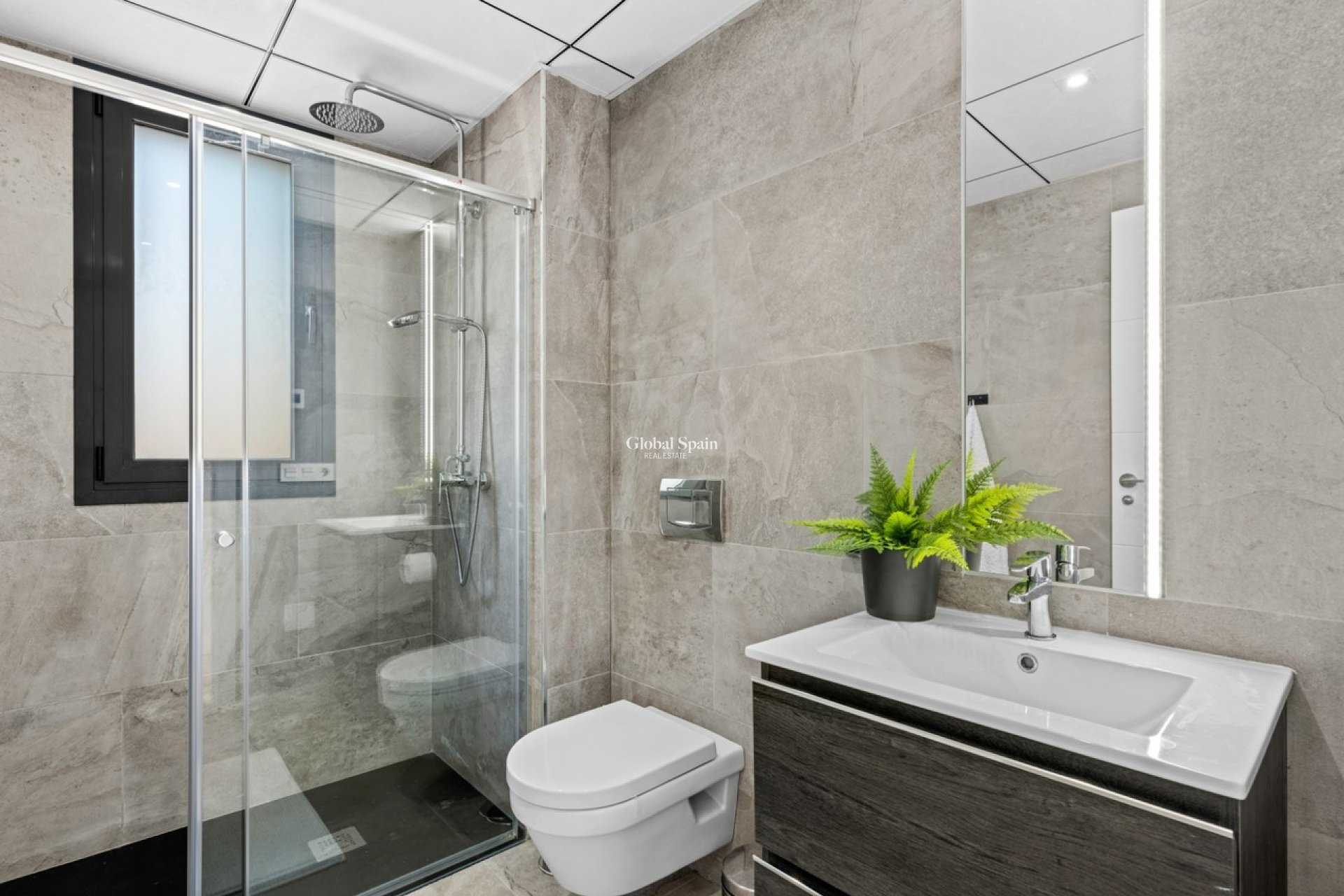 Wederverkoop - VILLA -
CABO ROIG - Costa Blanca