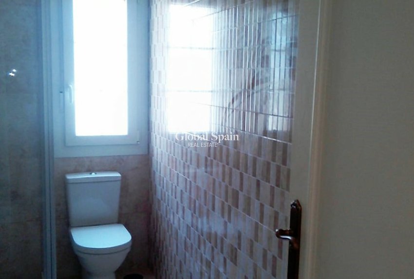 Wederverkoop - VILLA -
CABO ROIG - Costa Blanca