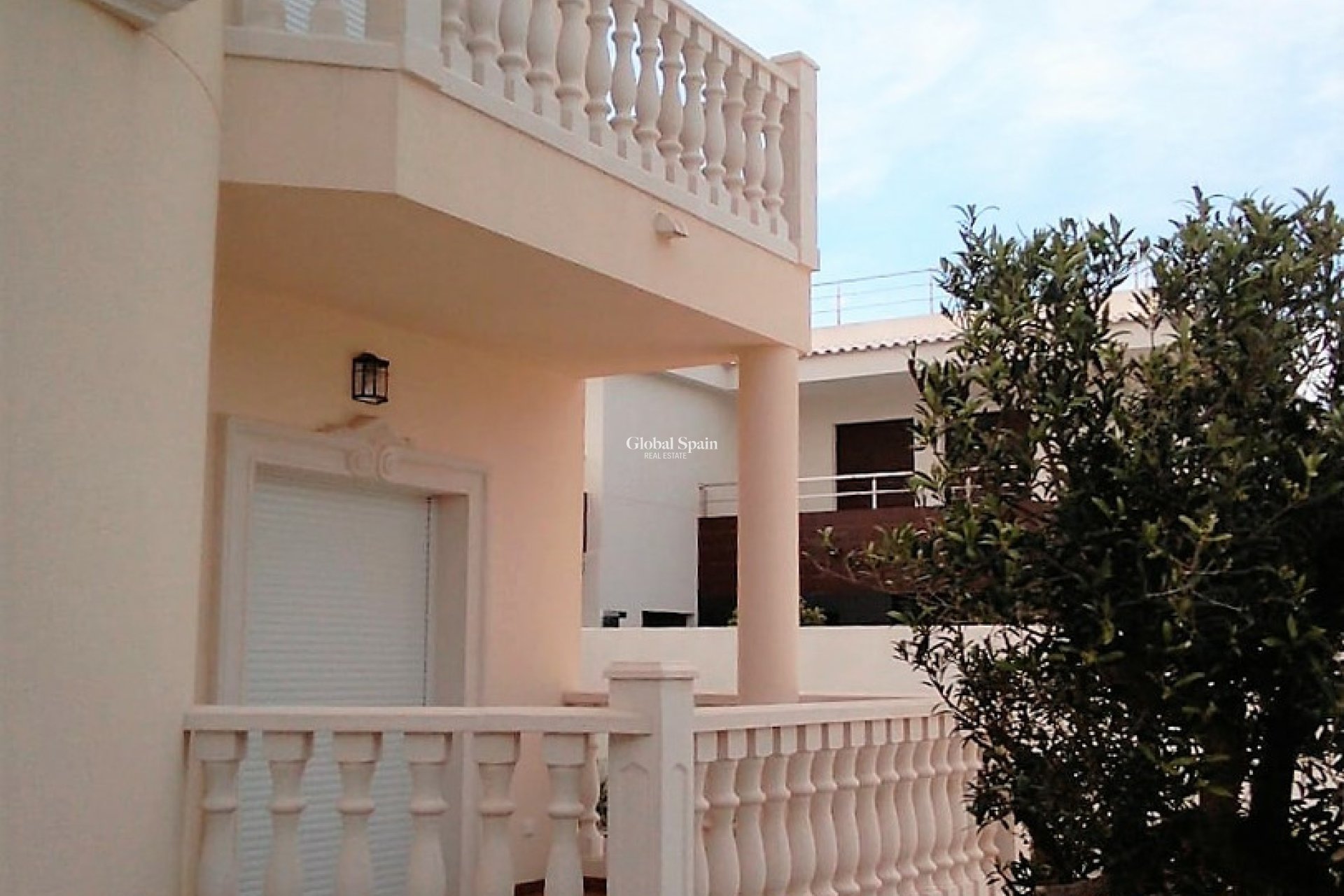 Wederverkoop - VILLA -
CABO ROIG - Costa Blanca
