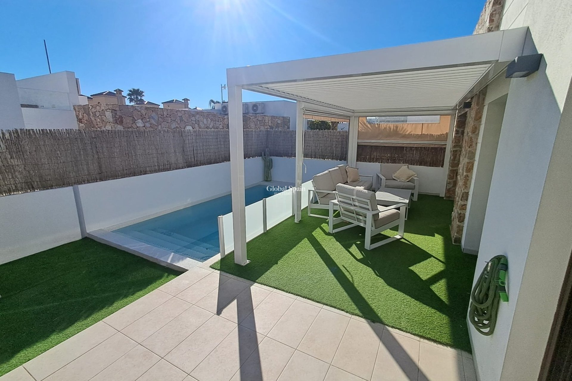Wederverkoop - VILLA -
CABO ROIG - Costa Blanca