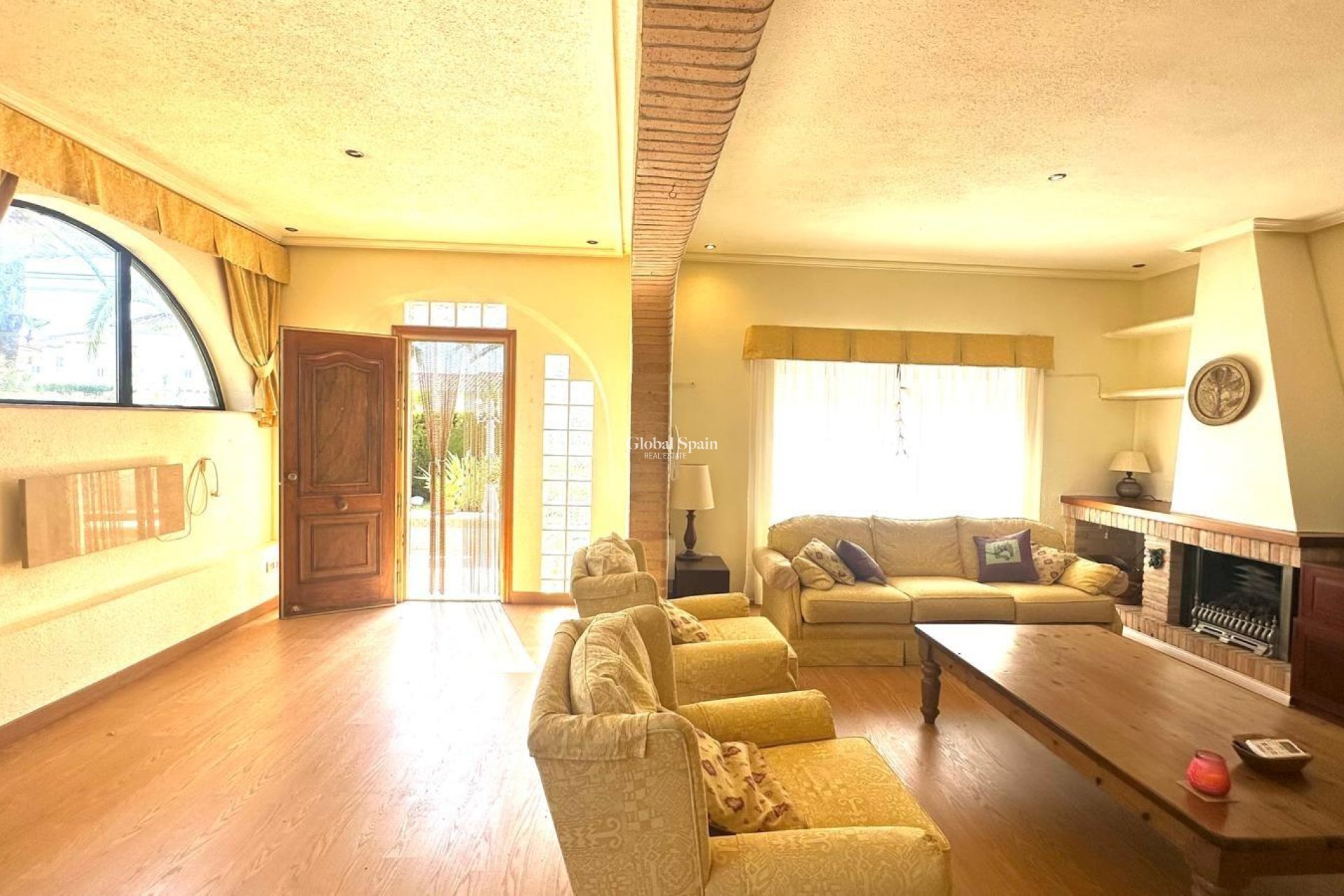 Wederverkoop - VILLA -
CABO ROIG - Costa Blanca