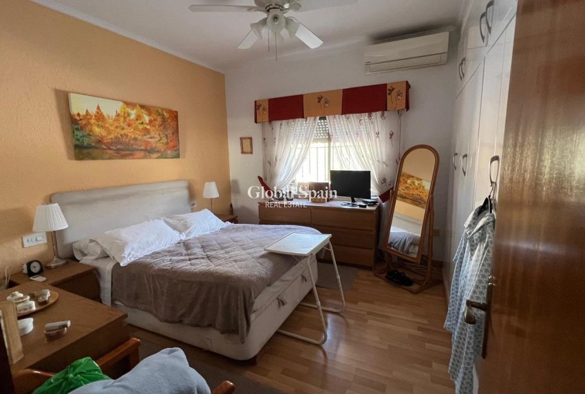 Wederverkoop - VILLA -
CABO ROIG - Costa Blanca