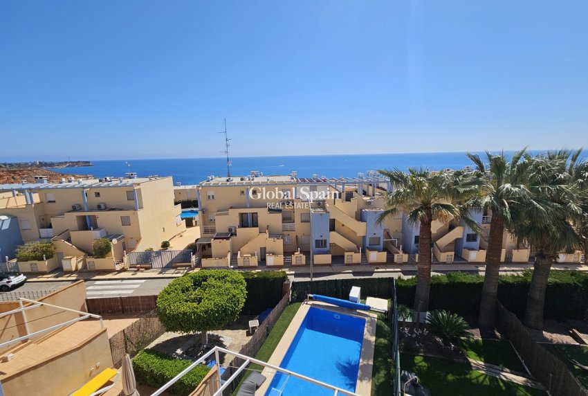 Wederverkoop - VILLA -
CABO ROIG - Costa Blanca