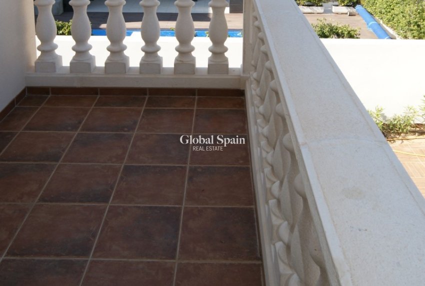 Wederverkoop - VILLA -
CABO ROIG - Costa Blanca