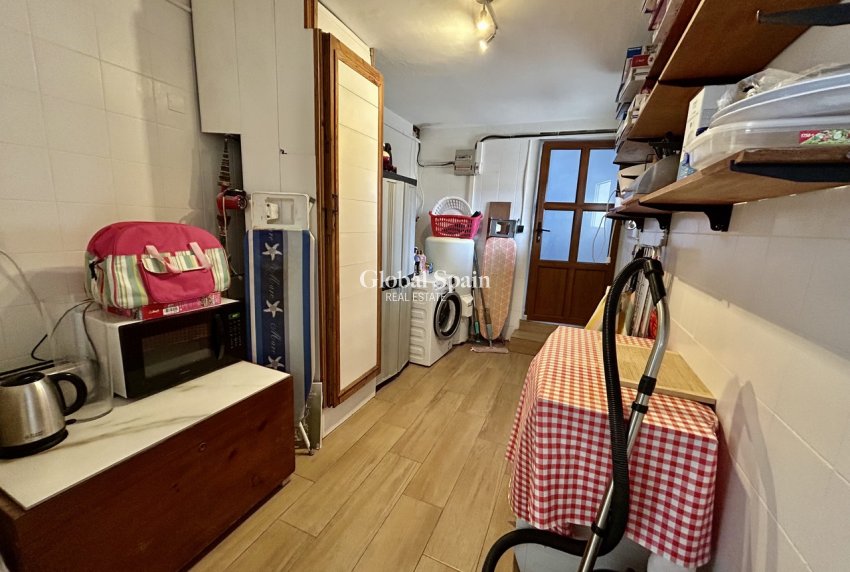 Wederverkoop - VILLA -
CABO ROIG - Costa Blanca