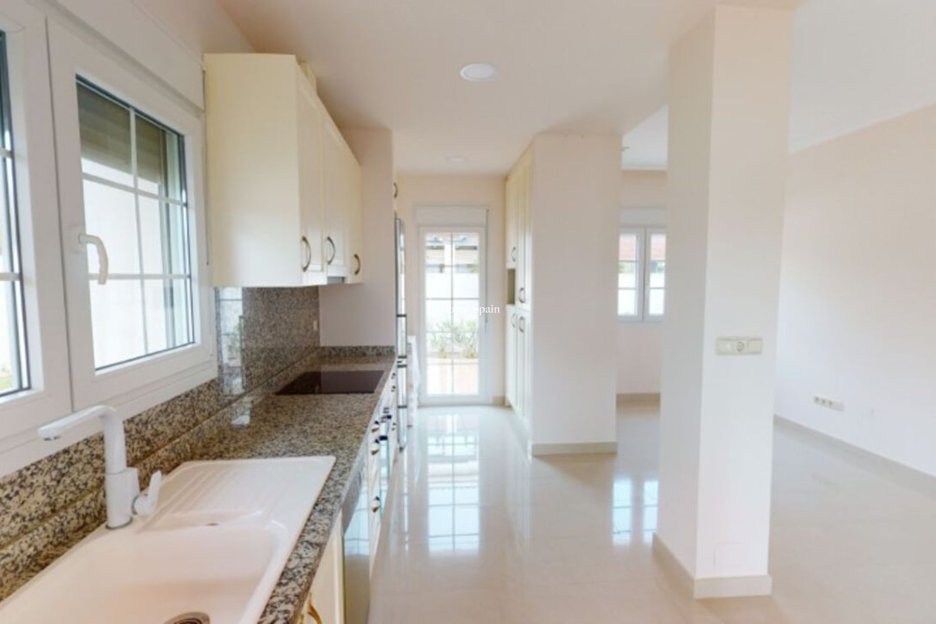 Wederverkoop - VILLA -
CABO ROIG - Costa Blanca