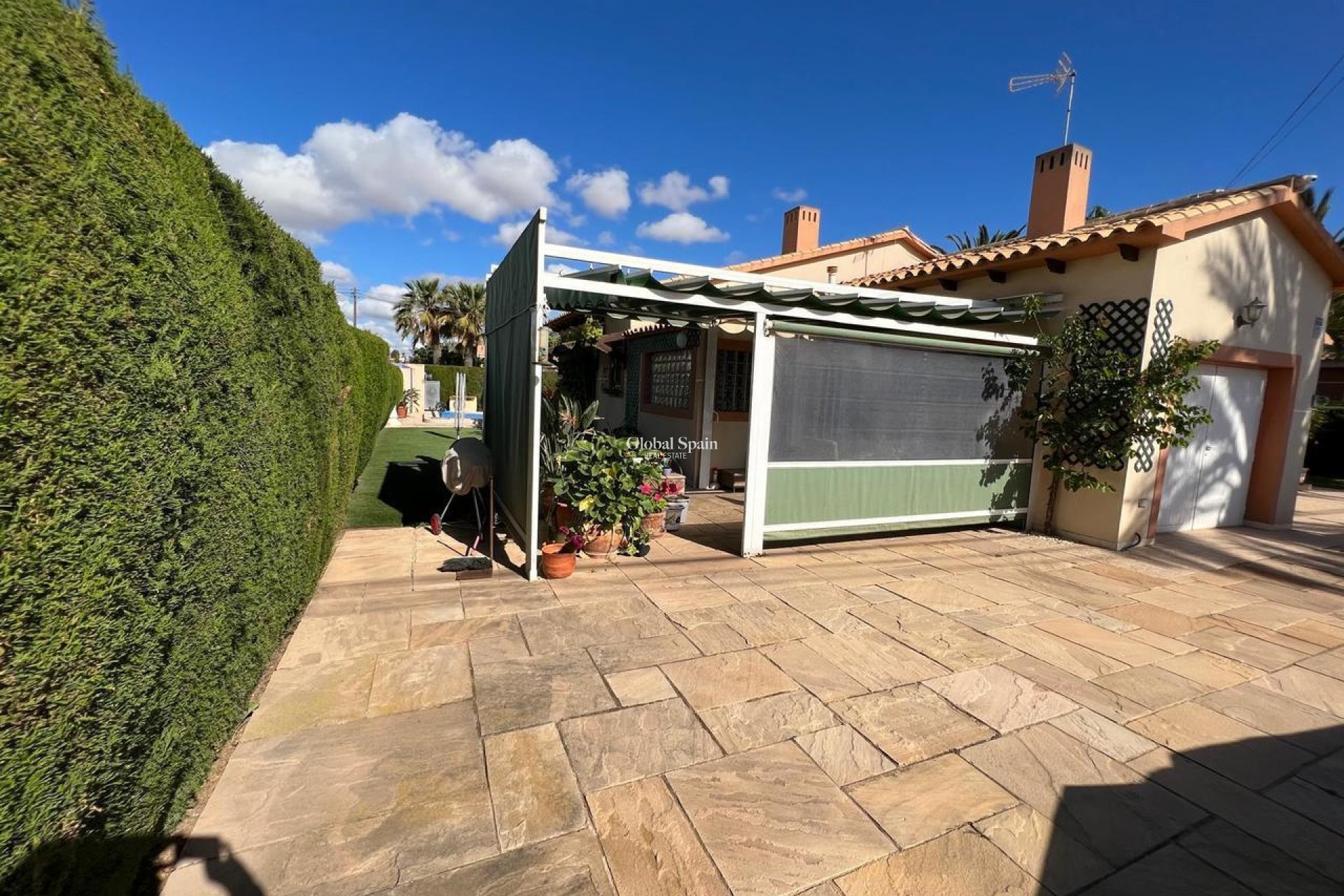 Wederverkoop - VILLA -
CABO ROIG - Costa Blanca