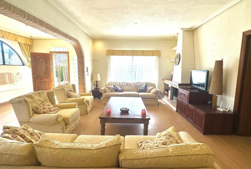 Wederverkoop - VILLA -
CABO ROIG - Costa Blanca