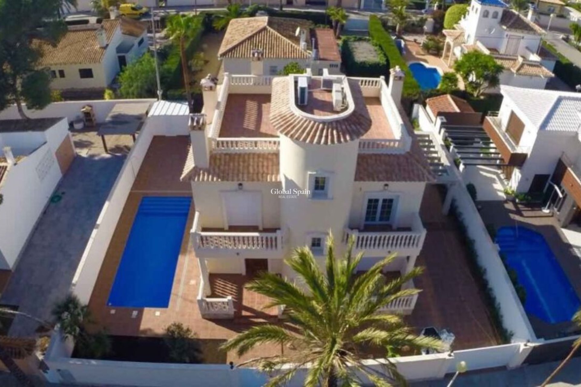 Wederverkoop - VILLA -
CABO ROIG - Costa Blanca