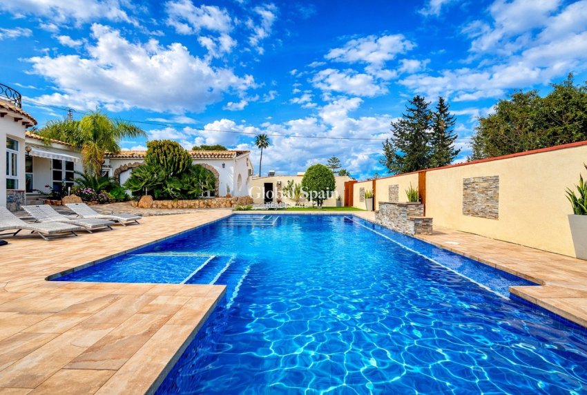 Wederverkoop - VILLA -
CABO ROIG - Costa Blanca