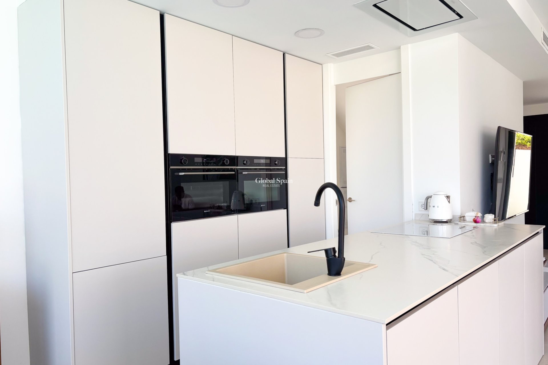 Wederverkoop - VILLA -
CABO ROIG - Costa Blanca