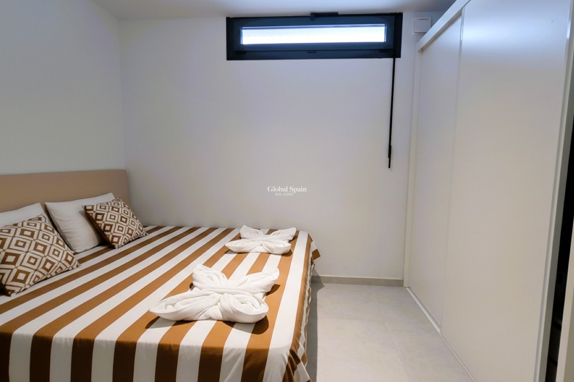 Wederverkoop - VILLA -
CABO ROIG - Costa Blanca