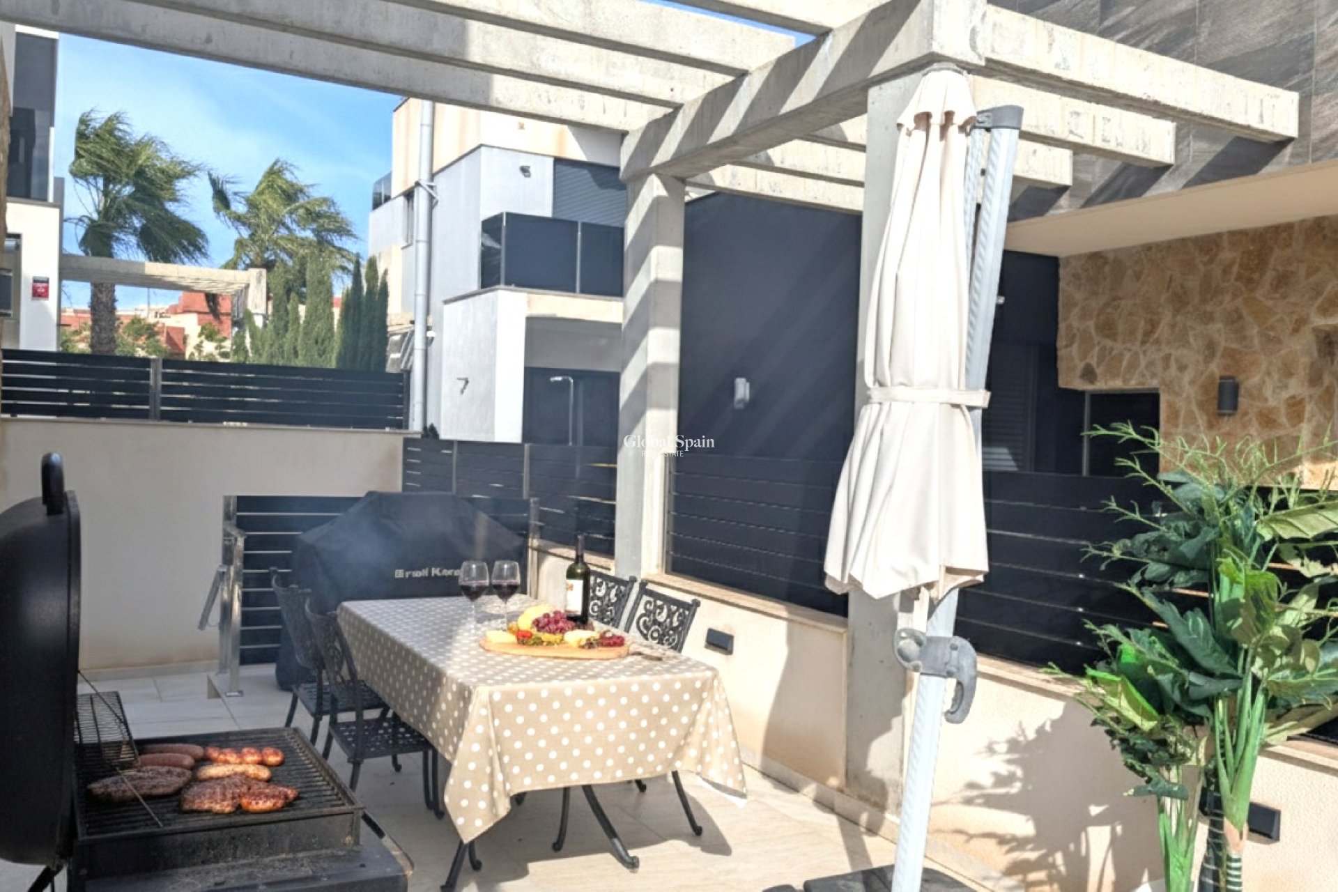 Wederverkoop - VILLA -
CABO ROIG - Costa Blanca