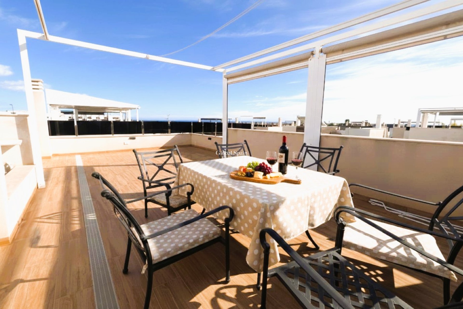 Wederverkoop - VILLA -
CABO ROIG - Costa Blanca