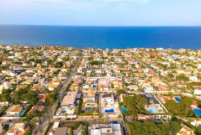 Wederverkoop - Villa -
CABO ROIG - Costa blanca