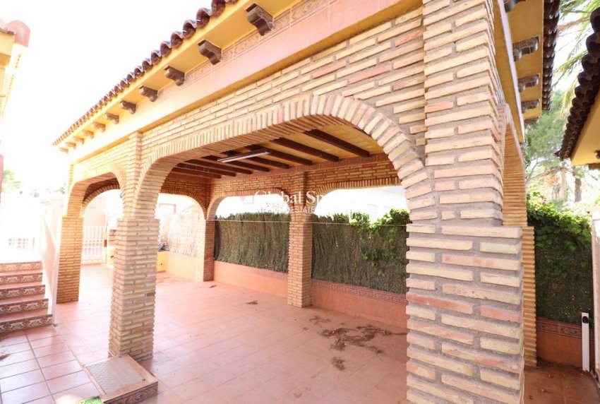 Wederverkoop - Villa -
CABO ROIG - MUY CERCA DE LA PLAYA