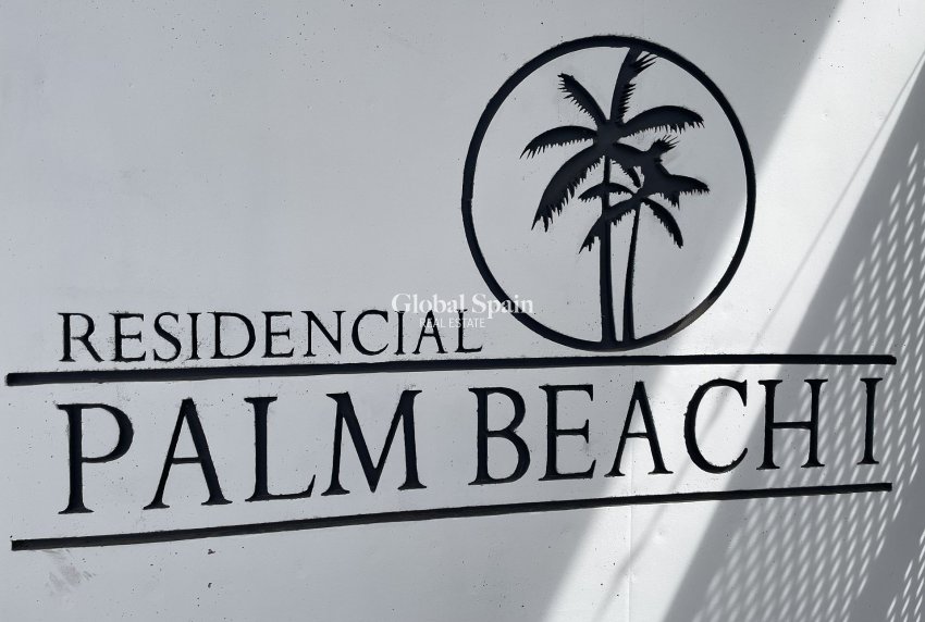 Wederverkoop - Villa -
CABO ROIG