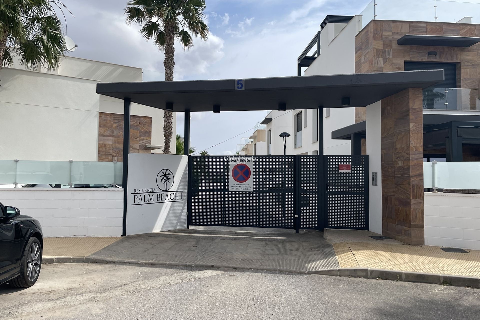 Wederverkoop - Villa -
CABO ROIG