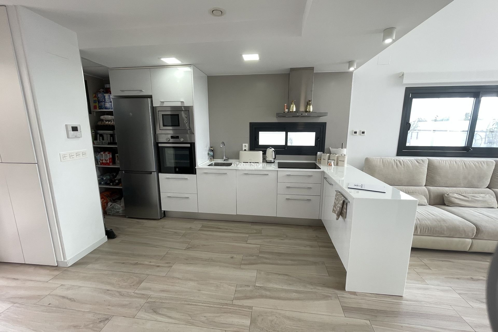 Wederverkoop - Villa -
CABO ROIG