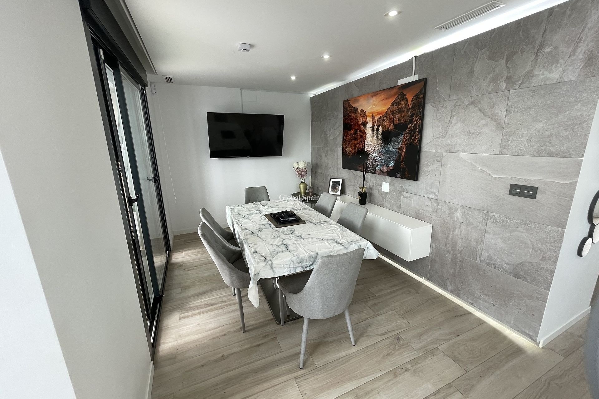 Wederverkoop - Villa -
CABO ROIG